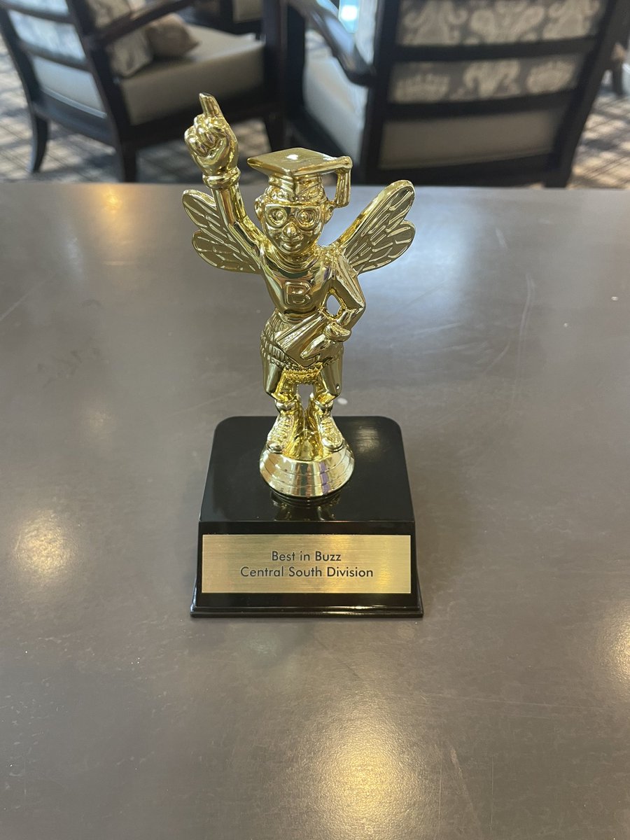 Jstrausberries's tweet photo. Congrats @ClearvistaLake for winning our Central South Division in Best in Buzz-worthy Life Enrichment programming 🏆 @TrilogyLiving #BestinBuzz https://t.co/JPRWittIYF