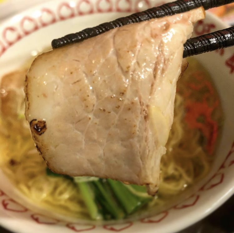 NAGANO_gourmet's tweet photo. 「吟屋食堂」
ラーメン食〜べたい🍜
ということで、「TKM(たまごかけ麺)」と「鶏そば」をペロリ😋
出汁と一緒に食べる卵と麺は〆にはピッタリ‼️
#長野駅 #ランチ #ディナー
#ラーメン #〆 #グルメ #卵
#食べるの好きな人と繋がりたい
#nagano #lunch #diner #ramen #noodles #gourmet #tkg #raice https://t.co/aFiWlBfx4S