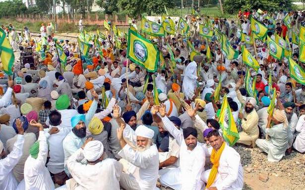 20062009mylife2's tweet photo. I salute the courage of the people who are arriving in Delhi to support the farmers. Keep up the good work.
We want justice 
Kissan ekta jinda baad 

#ModiHarassingProFarmers https://t.co/JguRNEDFyt
