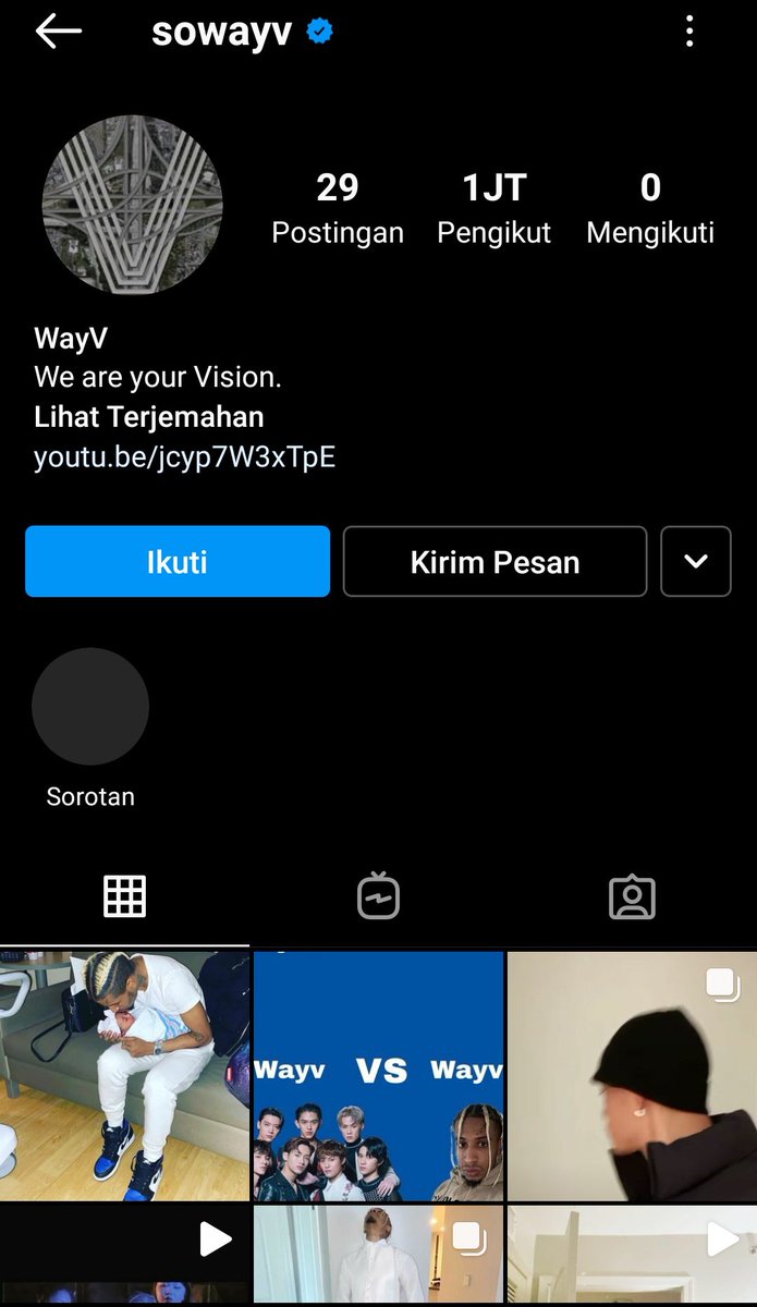 Minjie's tweet photo. Sms! kan mau rnb akun alek nih, kakak- kakak mau bantu rnb ini juga ga? WayV part of SM juga lho.. dari tahun kemaren ga hilang hilang.. mereka bawa nama wayv biar centang biru. Mohon bantuannya 🙏🏻 https://t.co/61wJvr8Ovi