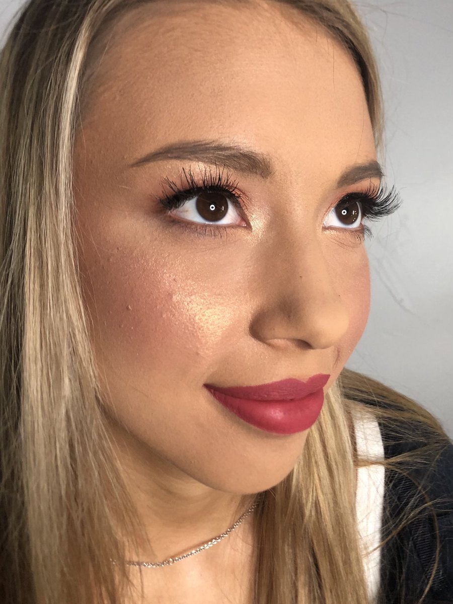 makeupbyhalie's tweet photo. Glam Time 🤩✨ https://t.co/tzAifAoryo