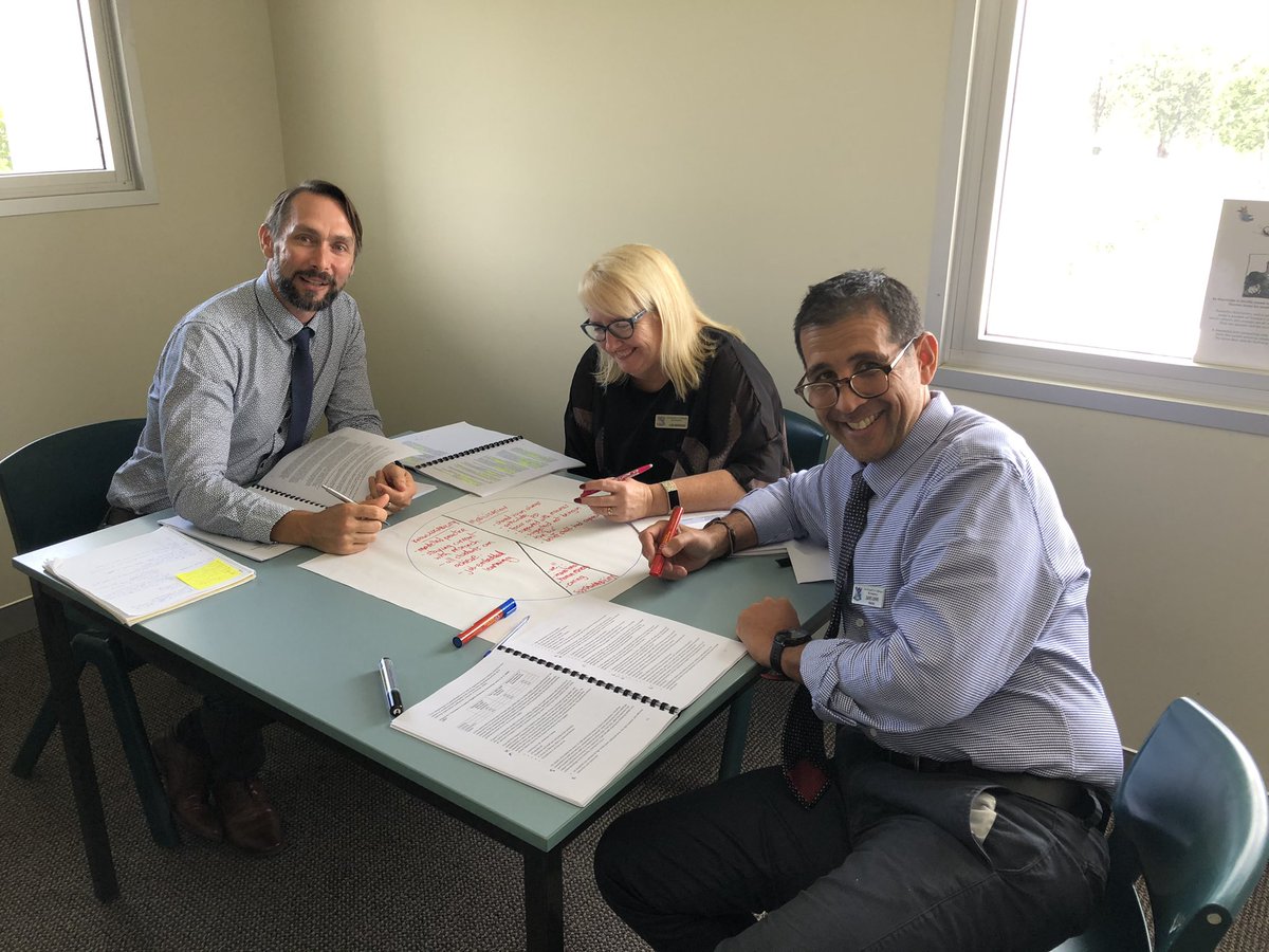 Amanda Thompson tweet media