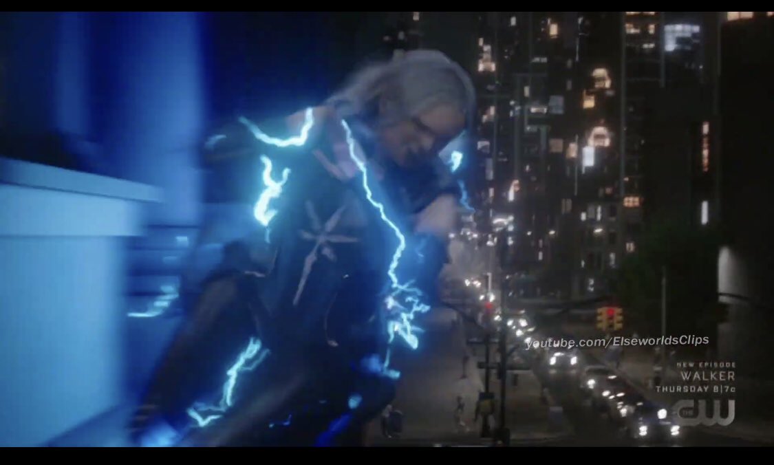 Kam_epic26's tweet photo. I WILL NEVER GOING TO GET OVER THIS IN MY LIFE!!! 😻😻😻😻😻😻😻 #RunFrostRun ❄️⚡️ @dpanabaker https://t.co/u4HvJym76h