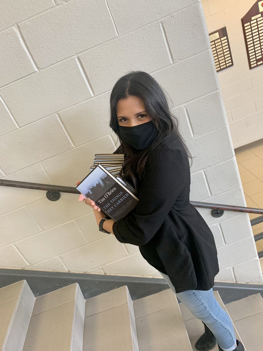 Mrs_JAnderson's tweet photo. Look who I found carrying the #TheThingsTheyCarried home? 😌 #booklove #liblove https://t.co/0zrSOPQXp8