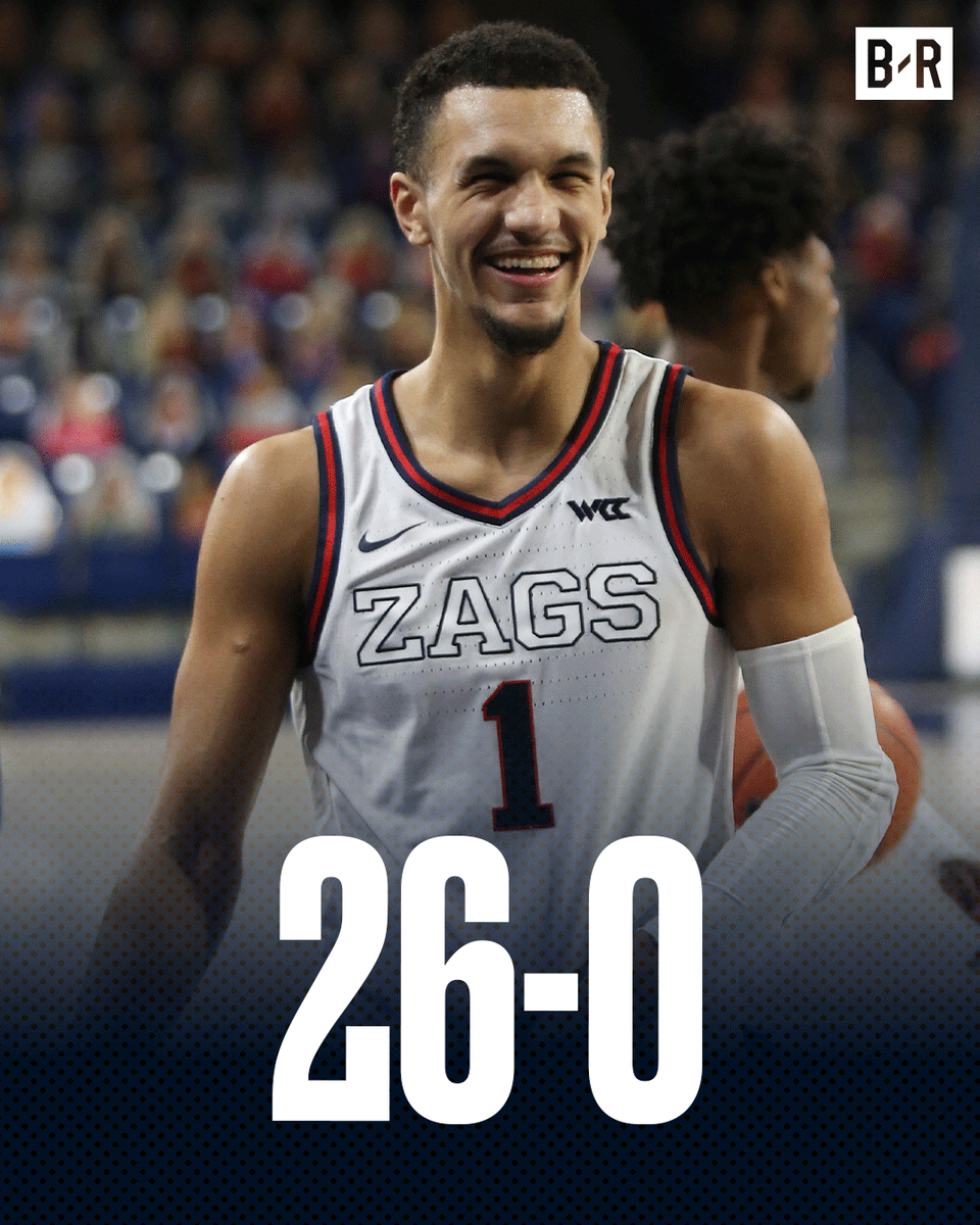 BleacherReport's tweet photo. GONZAGA’S UNDEFEATED RUN CONTINUES

No. 1 ranked Zags hold off BYU to win the WCC championship 🏆 @brhoops https://t.co/JC76Mu4jJ7