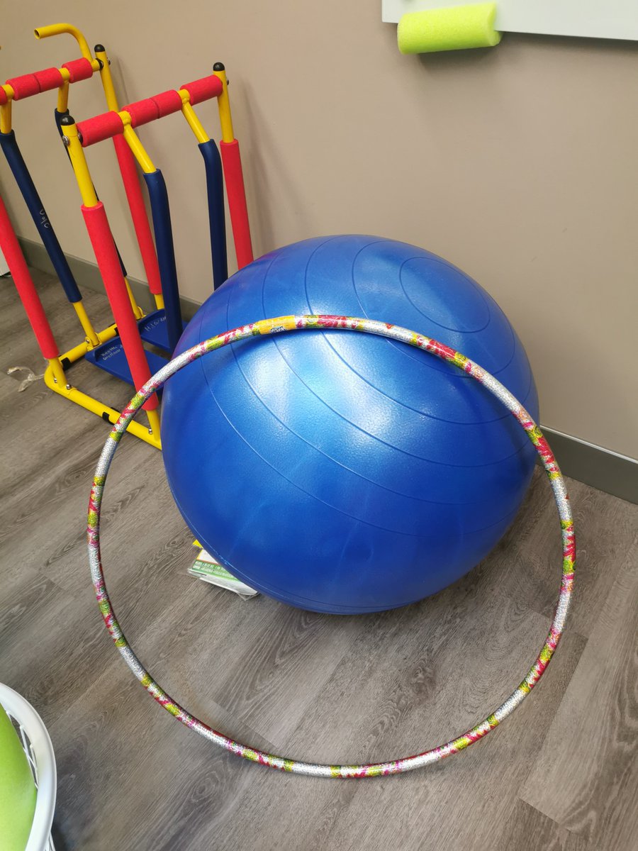 KidsCancerCare's tweet image. Thank you to @FlamesFdn for their support of the PEER Program. Our PEER exercise program participants recently received complimentary exercise at home kits! Kudos goes to @Fitterfirst as well for donating the exercise balls!