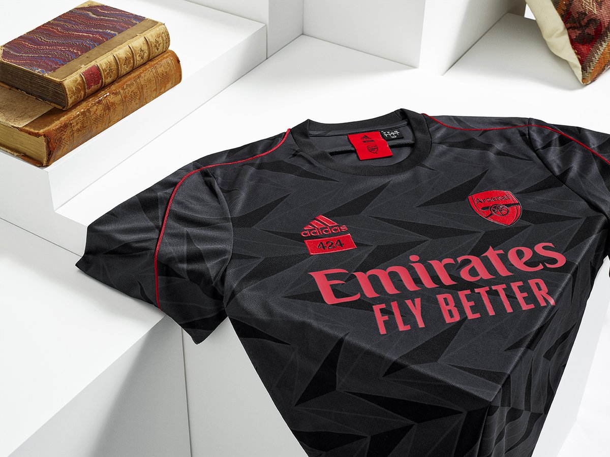 brfootball's tweet photo. Adidas and Arsenal drop a limited-edition collab with 424 👕 https://t.co/P9OBAE6w5z