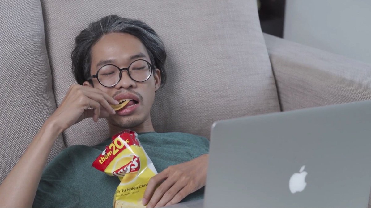 Lay’s crée un plugin Chrome qui active les sous-titres des vidéos YouTube quand on mange des chips

Plus d'infos : bit.ly/2PEKpJF