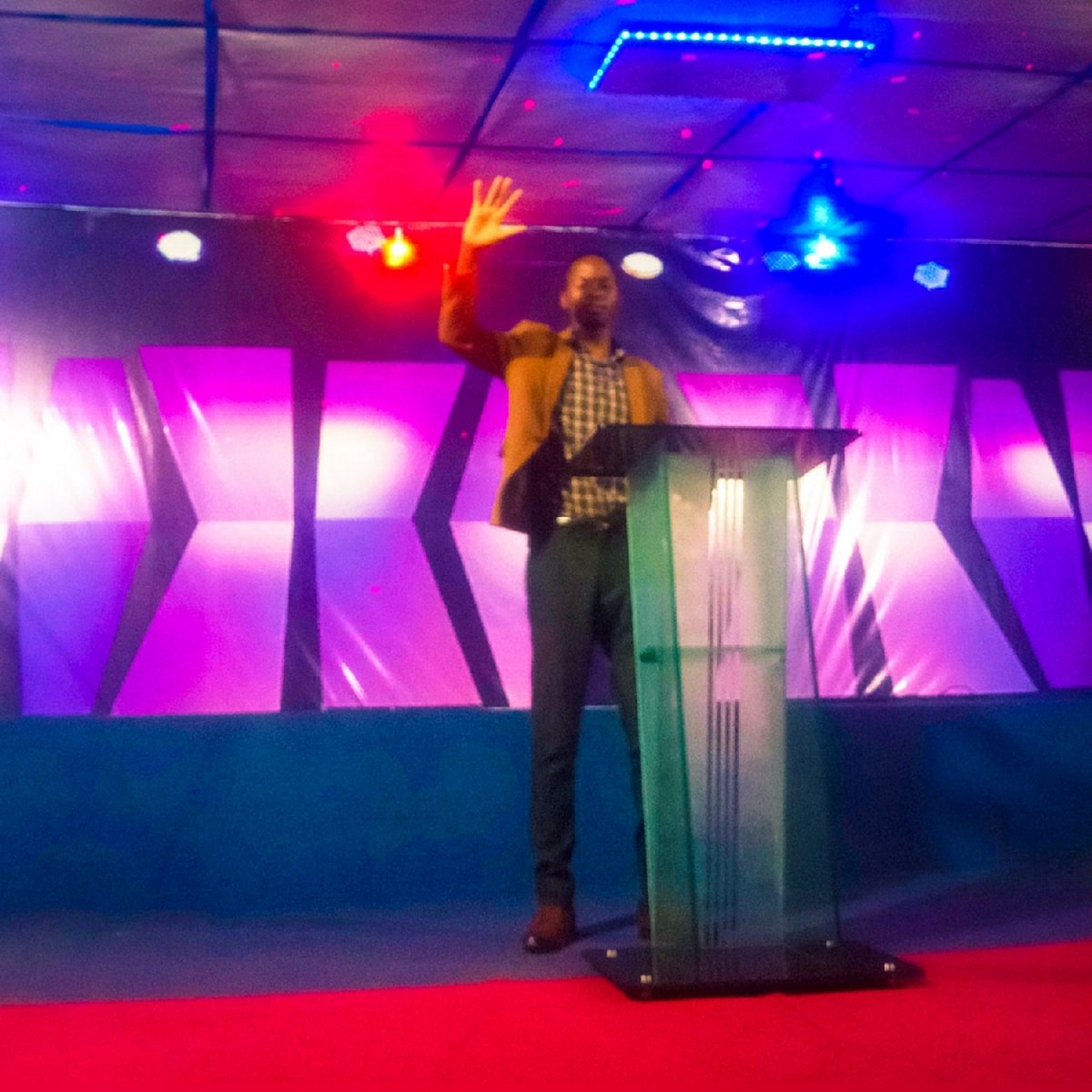 ngobi_peter's tweet photo. Let's Pray.
• The God of the suddenly will suddenly do it for you
• The divine intervention of God shall come from you
• You will testify that the Lord has done it for you
• Your miracle is not in five years. Your miracle is now
• Your situation is changing this very minute https://t.co/y7owCgh5VH