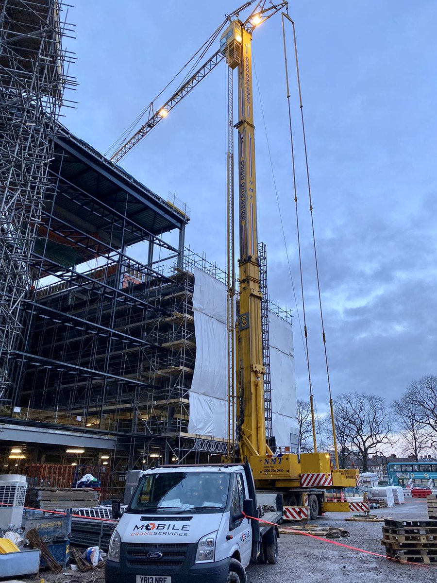 contractlifting's tweet photo. 🏗 60m tower crane reporting for duty! 👌🏼
#contractlifting #cranelife #mobilecraneservices
📞 0800 689 3426  ✉️ info@contractlift.co.uk https://t.co/a0HI1ygDVl