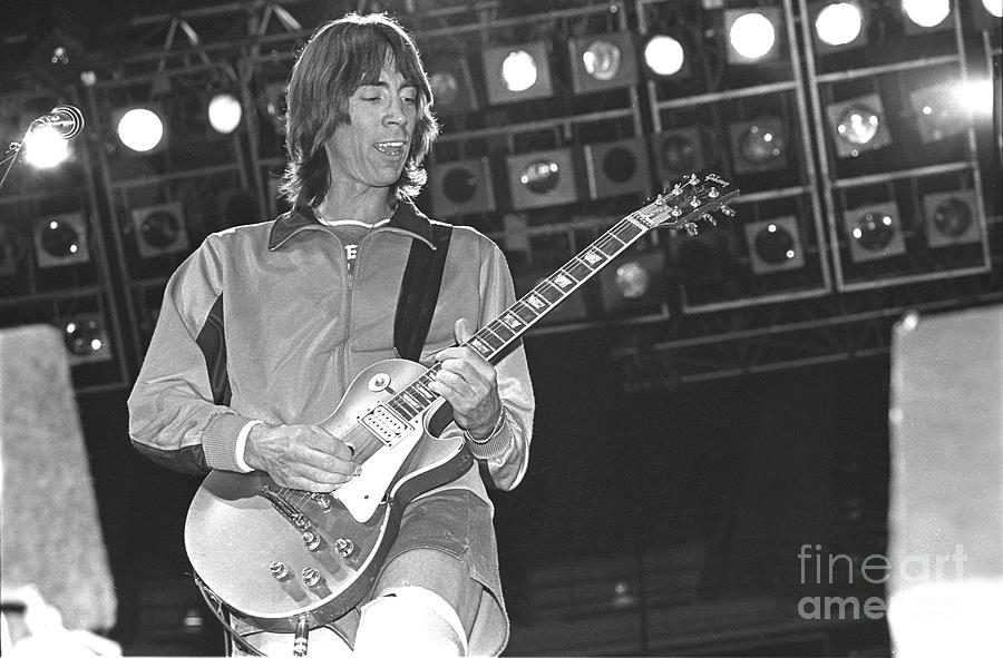 Happy birthday Tom Scholz
Born March 10, 1947. 