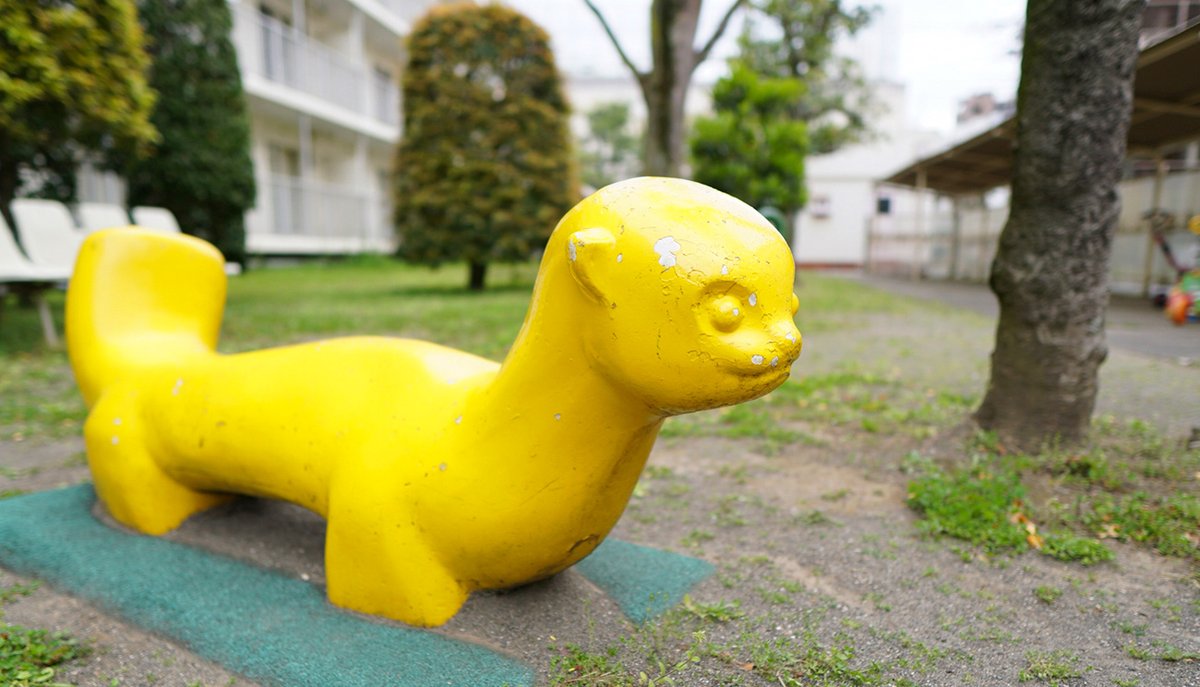 strangeseed_sss's tweet photo. 【駿府城公園エリア／芝生】
鳥公園
『私の知らない、あなたの声』
🌱5/4（火・祝）
①13:30OPEN/14:00START
②16:30OPEN/17:00START（上演40分）
🌱知らない人から知っている人の知らないことを聞く話
🌱定員50名・観覧無料
※天候などの影響により変動の可能性あり
#ストレンジシード静岡2021 https://t.co/ksa7oAG7sC