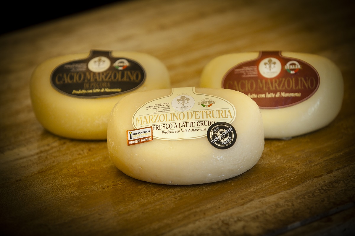 Marzo a Il Fiorino vuol dire Marzolino 🌸 un formaggio  prodotto già in epoca medievale e conosciuto anche come il cacio della transumanza.

Duilio Fiorini, quarant'anni fa, lo ha fatto rivivere e oggi continua ad essere uno dei nostri "freschi" più amati ed apprezzati 😊