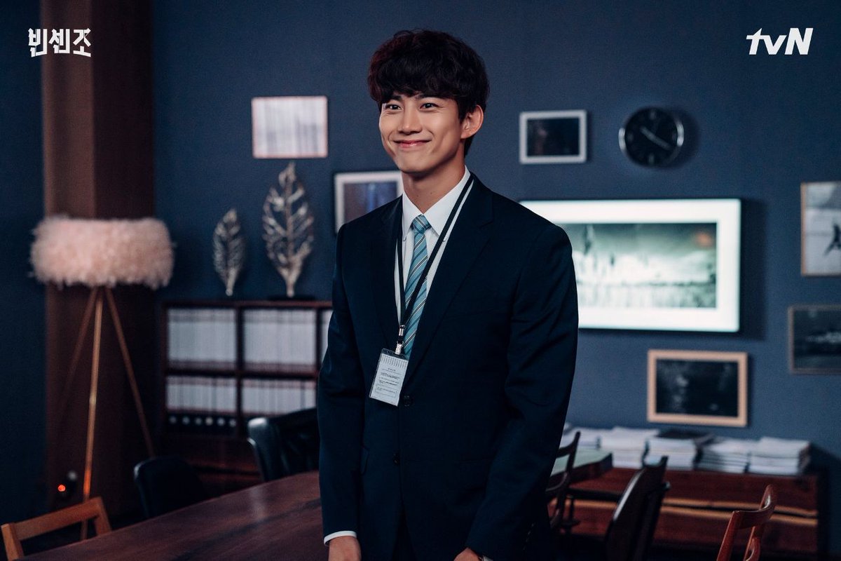 тхэгён винченцо. Jang joon woo vincenzo. Jang joon woo vincenzo. слепой дорама 2022. Taecyeon.