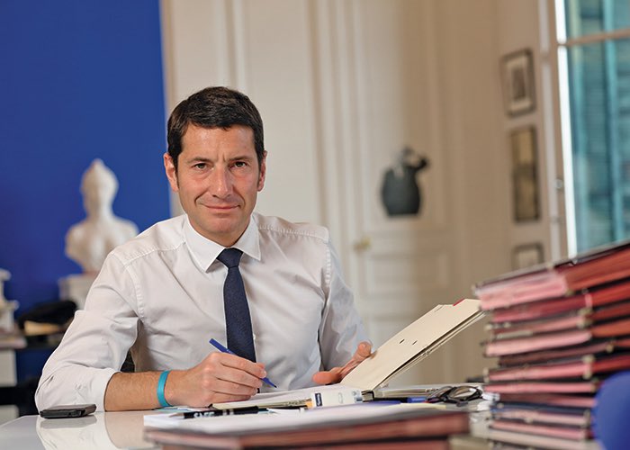 avec_lisnard's tweet photo. « Nous payons lourdement des années de contradictions entre les paroles spectaculaires devant les caméras et l’absence d’actes méthodiques, fermes, constants et évalués sur le terrain. » David Lisnard dénonce la « démission des pouvoirs publics » @davidlisnard @Le_Figaro https://t.co/8Pk5oqbyXS