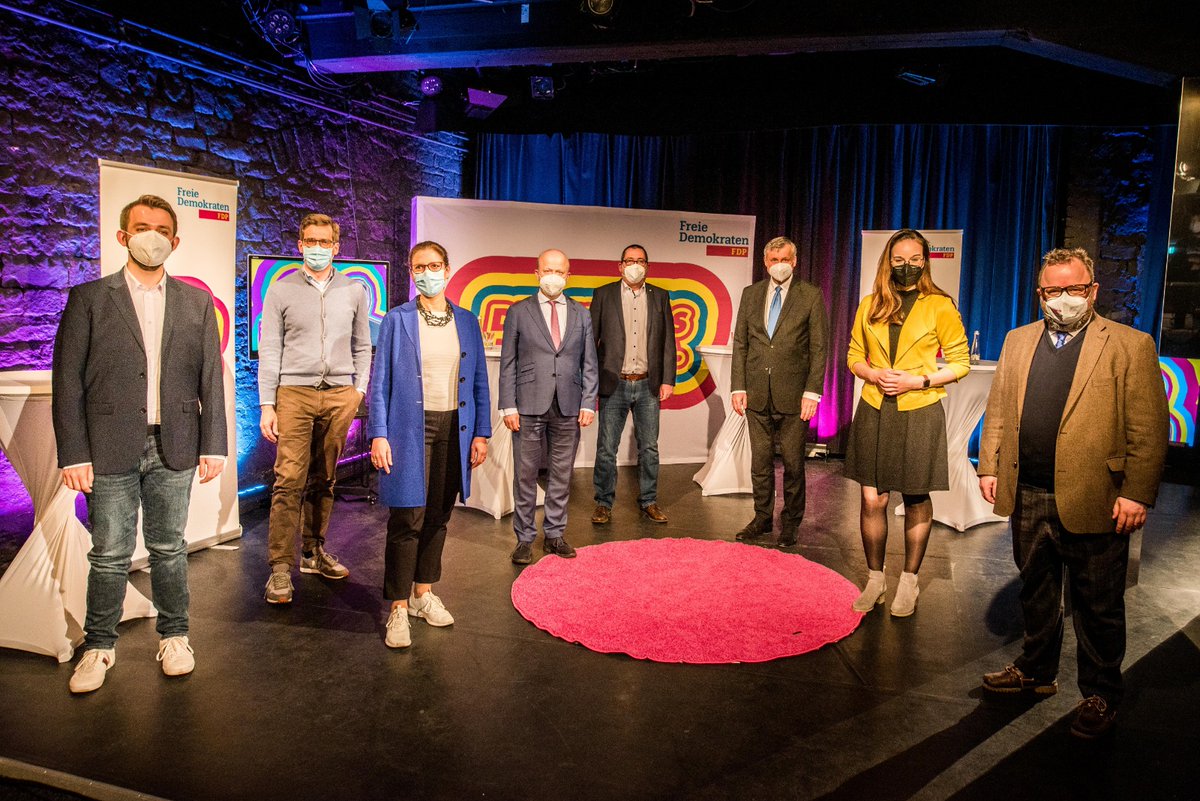 Kultur und Veranstaltungsbranche darf nicht vergessen werden. Hier wären Öffnungen mit entsprechenden Hygiene-Konzepten schon längst möglich. Mehr dazu im Video: youtu.be/8xUHD2YhOQI  #ltwbw21  #Landtagswahl  #BadenWuerttemberg  #Karlsruhe <a href="/FDPBW/">FDP Baden-Württemberg</a> <a href="/FDPKarlsruhe/">FDP Karlsruhe 🇪🇺</a>