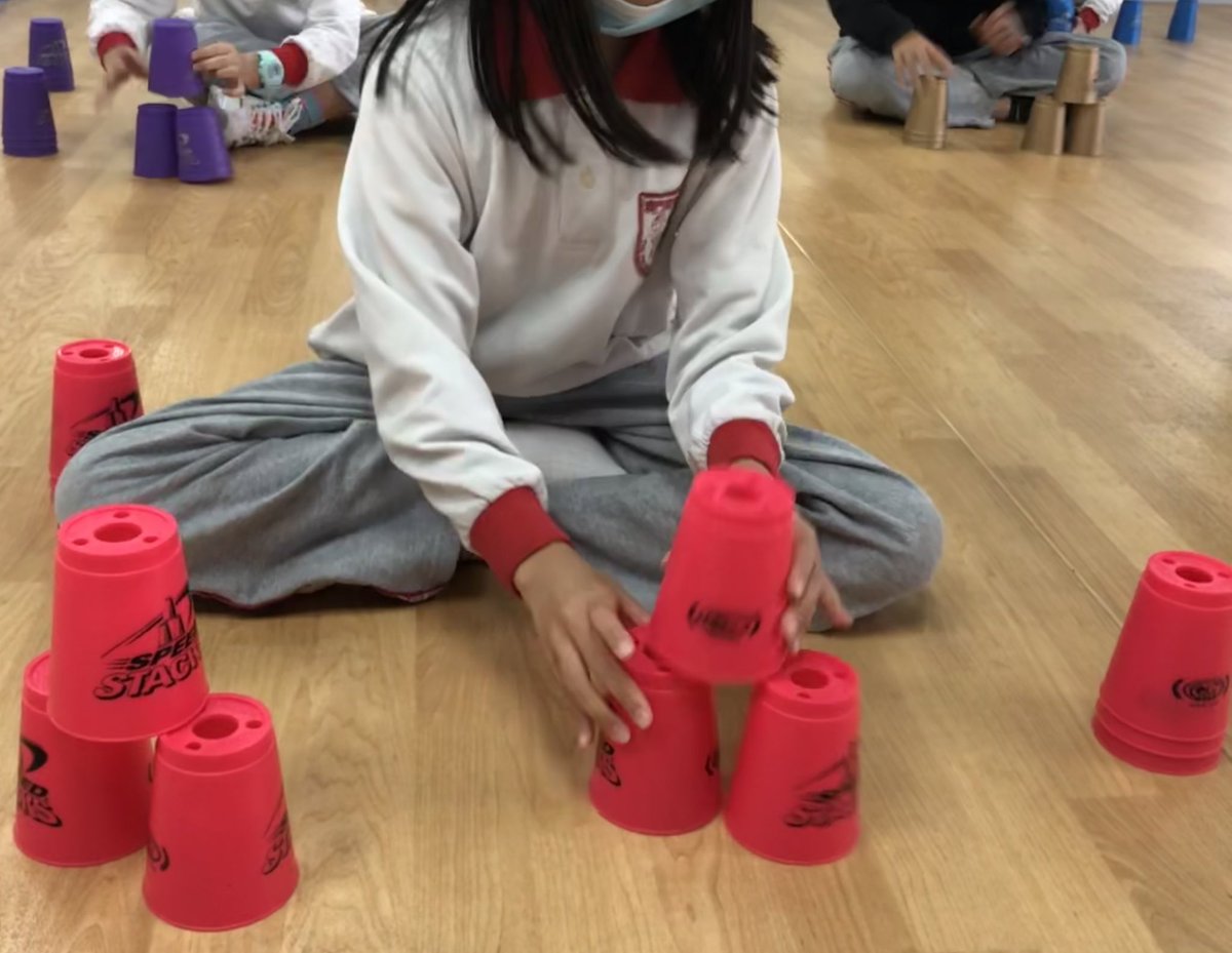 TLovestone's tweet photo. Thank you @SpeedStacksInc for helping us develop our timing and coordination skills in #physed in such a fun and unique way! #elempe #PE https://t.co/aWk1EoTqnV