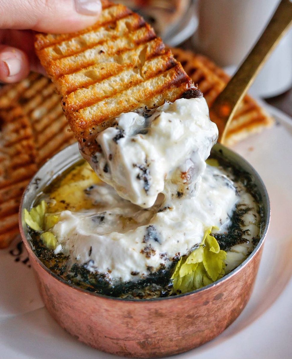 HiddenGemsNYC's tweet photo. Whipped Truffle Ricotta w/ Honey 🍯 @CecconisDumbo 📸: @NYCFoodComa #truffle #ricotta #food #hiddengemsnyc https://t.co/3lDTtguWk1