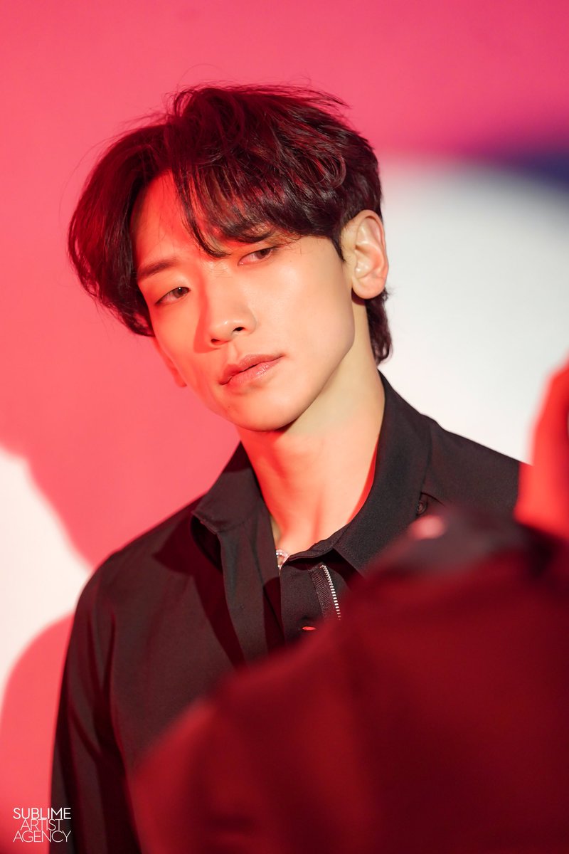 cloudjjhph_'s tweet photo. <Photos> Sublime Artist Agency has released the behind the scenes from RAIN’s “Why Don’t We” Music Video. 

🖇 https://t.co/z4JF9pGYLG

#비 #rain #정지훈 #jungjihoon https://t.co/1VqgWJueqC