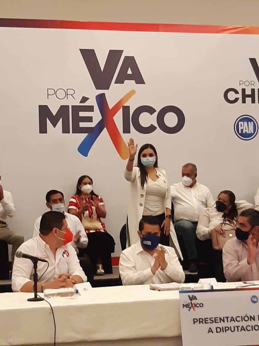 Agradezco a la alianza Va Por México (PAN - PRI - PRD) por tomar en cuenta la participación de las mujeres en estos tiempos y darme la oportunidad de ser Candidata a Diputada Federal por el Distrito lV con cabecera en Pichucalco, Chiapas. Es tiempo de las mujeres.
