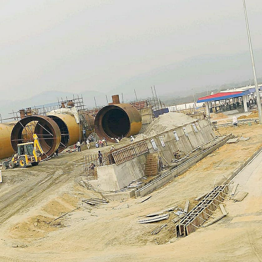 GlobeGas_1985's tweet image. 3 X 350MT LPG Mounded Bullet Tank #OnSiteExecution #onsitemanufacturing #PSUOilcompanies #LPGMoundedTanks #moundedstorage #moundedstoragetank #moundedstoragevessel #LPG #lpgtanks #lpgstorage  #pressurevesselsmanufacturer #lpgmounded3x300mt #globegas #globegasdeliverthebestservice