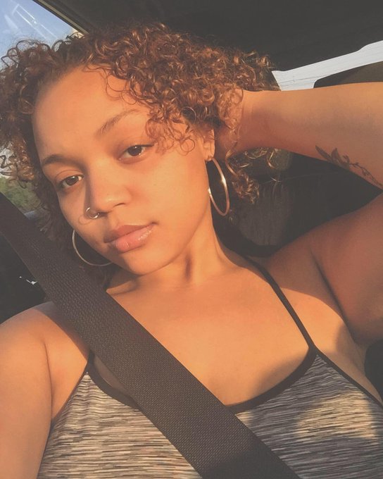 1 pic. smacked off tings you can't smell. i was in another universe 🌤🌌☄🪐✨ https://t.co/j1K7e6mSXf