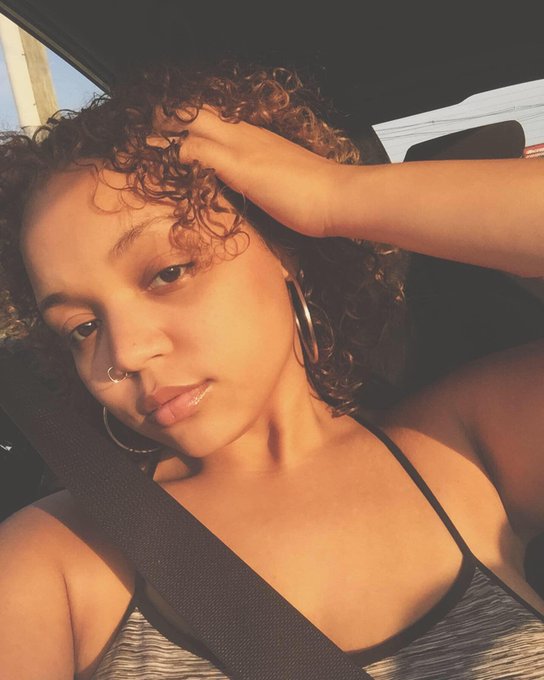 2 pic. smacked off tings you can't smell. i was in another universe 🌤🌌☄🪐✨ https://t.co/j1K7e6mSXf