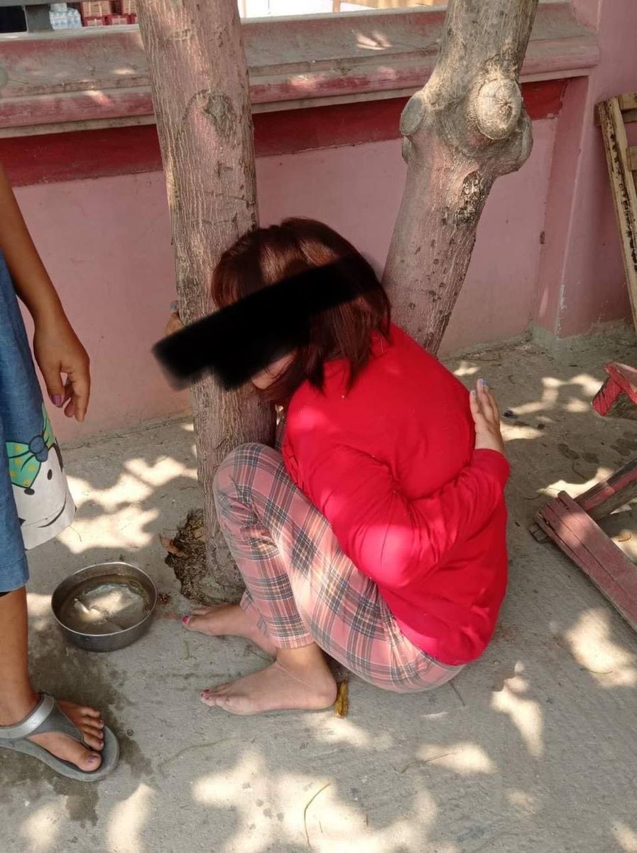 In Amarapura, Mandalay, Military terrorists took her motorcycle, phone, jewelleries and left her barefoot on the road. Her hair was pulled back and beaten on the back as well.
JUNTA BESIEGING
#WhatsHappeningInMyanmar
#Mar10Coup