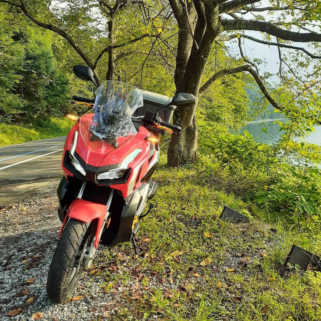 ট ইট র ミニオン 今乗ってるadv150に このグロムを買い増しをガチに悩んで保険会社にファミリーバイク特約で聞いたら 車の保険料金が1万上がると言われて それくらいならばok バイクの2台持ちは贅沢か ホンダバイク Adv150 グロム バイク2台持ち ট ইট র ミニオン 今乗ってるadv150に このグロムを買い増しをガチに悩んで保険会社にファミリーバイク特約で聞いたら 車の保険料金が1万上がると言われて それくらいならばok バイクの2台持ちは贅沢か ホンダバイク Adv150 グロム バイク2台持ち