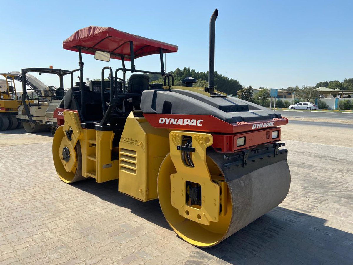machineryllc's tweet photo. Dynapac Rollers Available for Sale #sakai #kawasaki #roadroller #dynapacroller #dynapaccc222 #komatsuequipment #sakai #ptr #asphaltpavement #asphaltequipment #معدات_ثقيلة #معدات_ثقيله_للبيع #الرياض_ #اسفلت #اسفلت_الرياض #سعوديه #عراق #كويت #بحرين #اردن #الشارقه #امارات #إمارات https://t.co/zbZoXOQhXp