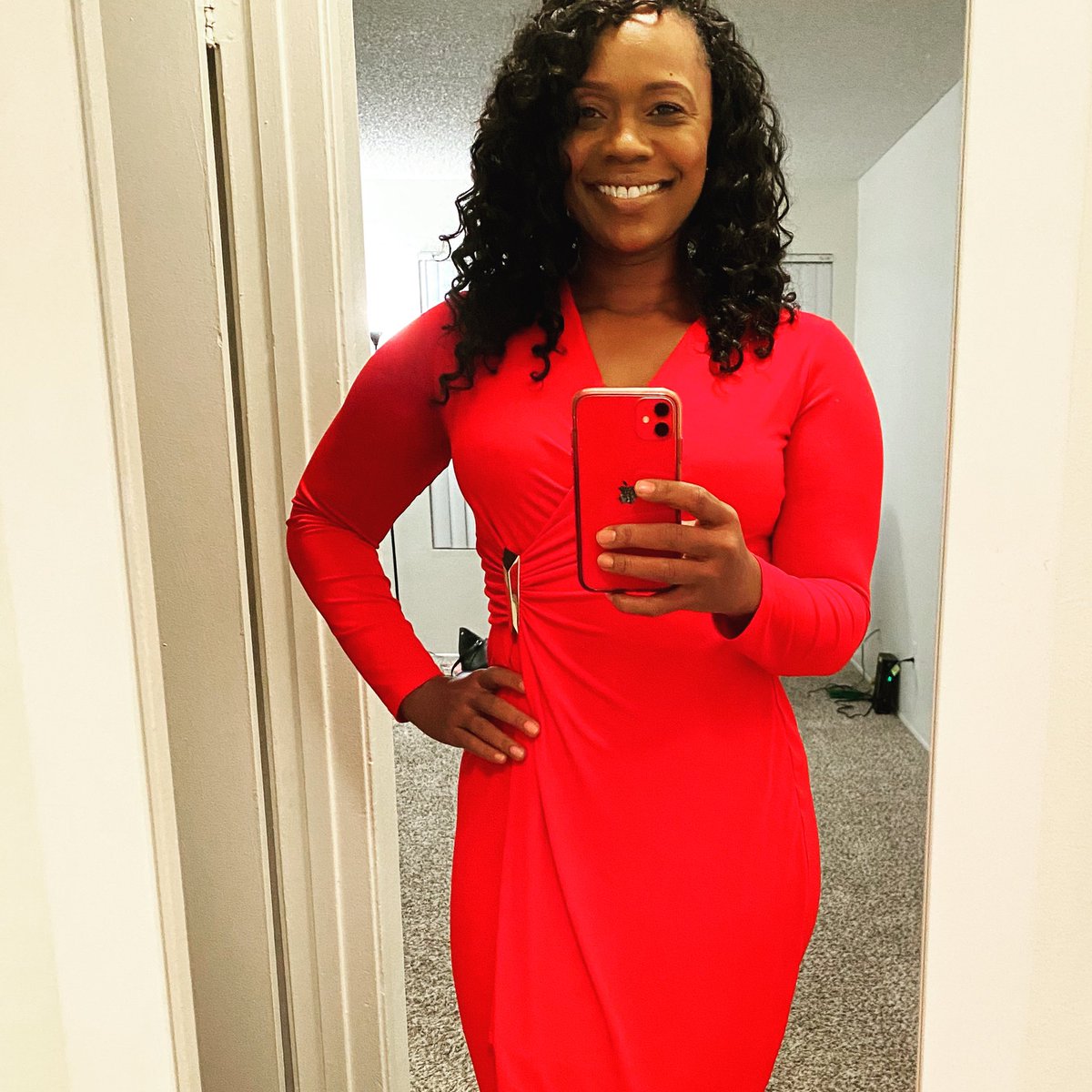 LaMonicaPeters's tweet photo. Lady in RED 😍 #MyFavColor https://t.co/eQHjxbXCA8
