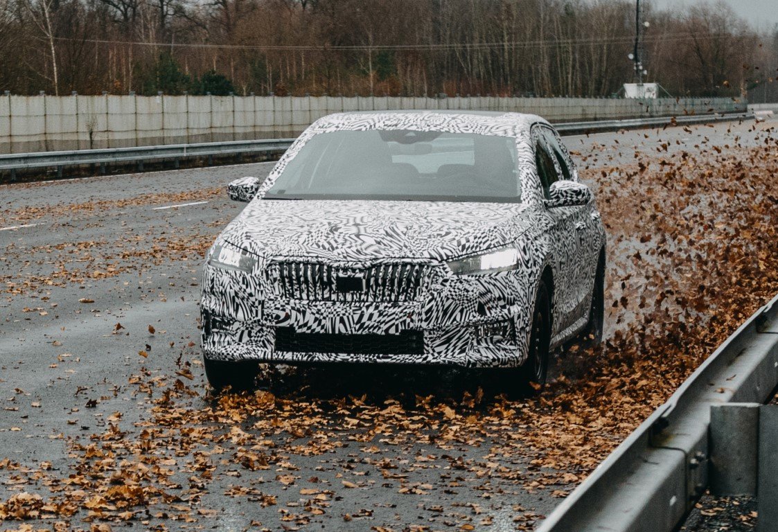 motorpuntoes's tweet photo. Los prototipos del nuevo Skoda Fabia 2021 se someten a intensas pruebas
https://t.co/F6XRM8hcIN
@skodaautonews @skoda_es #ŠKODA #ŠKODAFABIA #SKODA #SkodaFabia #prototypes #cartesting #testingmules #carprototypes https://t.co/bEG3JqYyWc