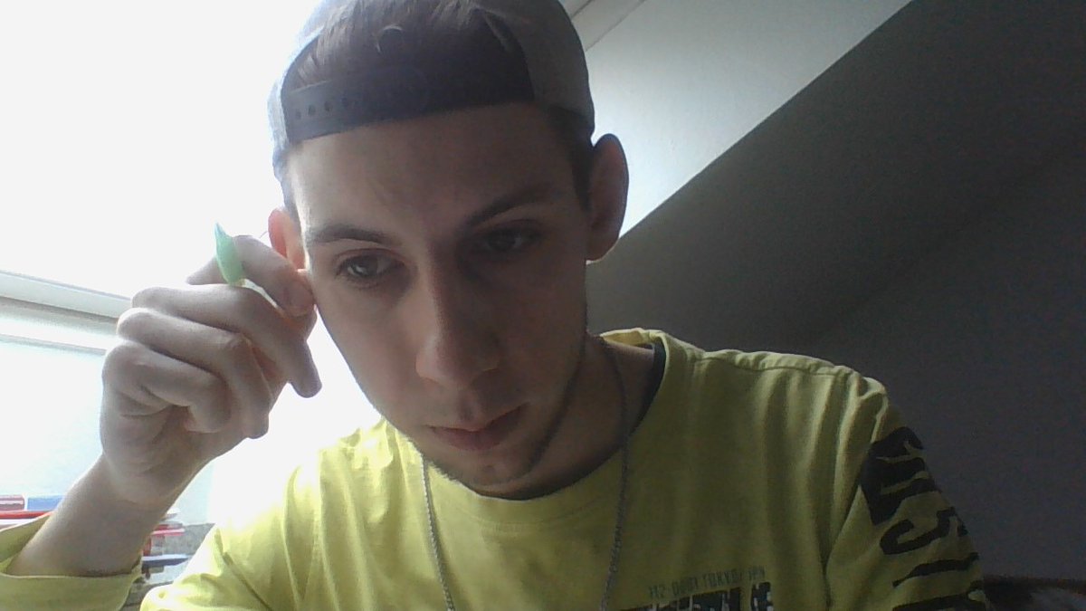 Hallo Leute, bin heute wieder mal im Homeoffice und erst am Freitag wieder in der Schule 😴🥱🥱😣😖😫😩