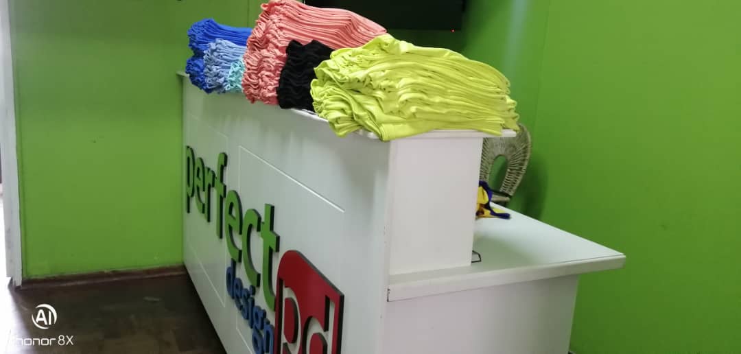 PerfectdesignZW's tweet photo. New Stock Alert!!!
We have in stock Tri-Blend plain t-shirts at affordable prices.
Available colors include grey, black, blue, peach, red etc.
The plain T-shirt cost US$8 and we can give you a printing option.
#MarkofaPerfectDesign
#SWETAL
#SupportaZimbo https://t.co/hYDKjF6nJF