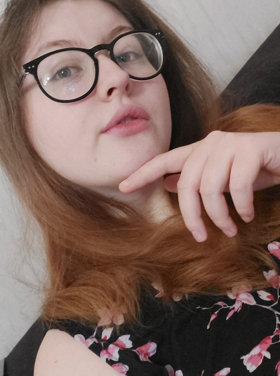 SakutaShimizu's tweet photo. Moin ihr #Sweeten #DackelClanies🐶🐕
Na wie #gehts #euch was habt ihr #bisher so #gemacht😂👍❤ #ich habe #erstmal die #komplette #Wohnung #geputzt und #gesäubert zum #Unmut #meines #Freundes,naja war im #Putzrausch,da #sollte man mich #nie #stören,sonst #werd ich #böse😂❤ https://t.co/P0JE7VY5QJ
