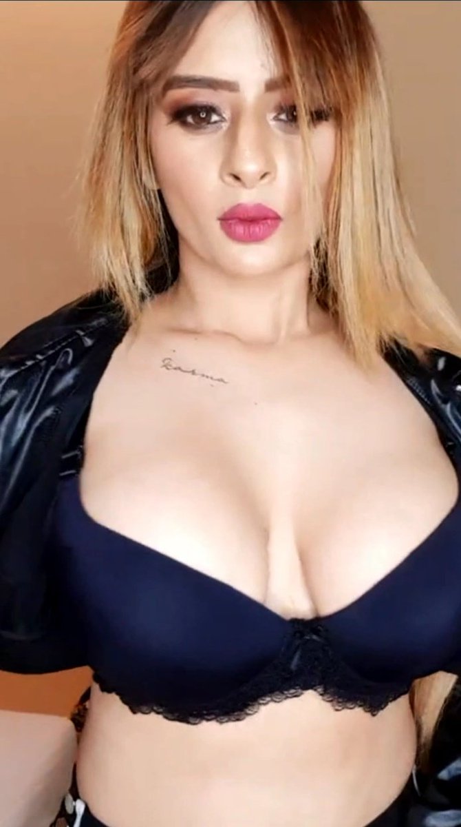 rohit kumar on X: Ankita Dave nip slip live..!!! t.coTxaeiZeLTK   X