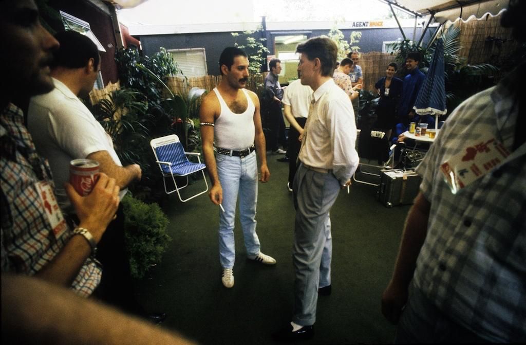 RT @Nostalgic_Thing: Freddie Mercury and David Bowie on the set on BBC Radio 4’s “Gardener’s Question Time” https://t.co/0dJCT6zVtU