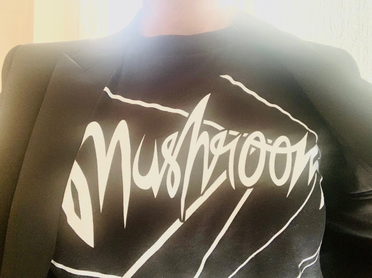 Kylie Minogue tweet media