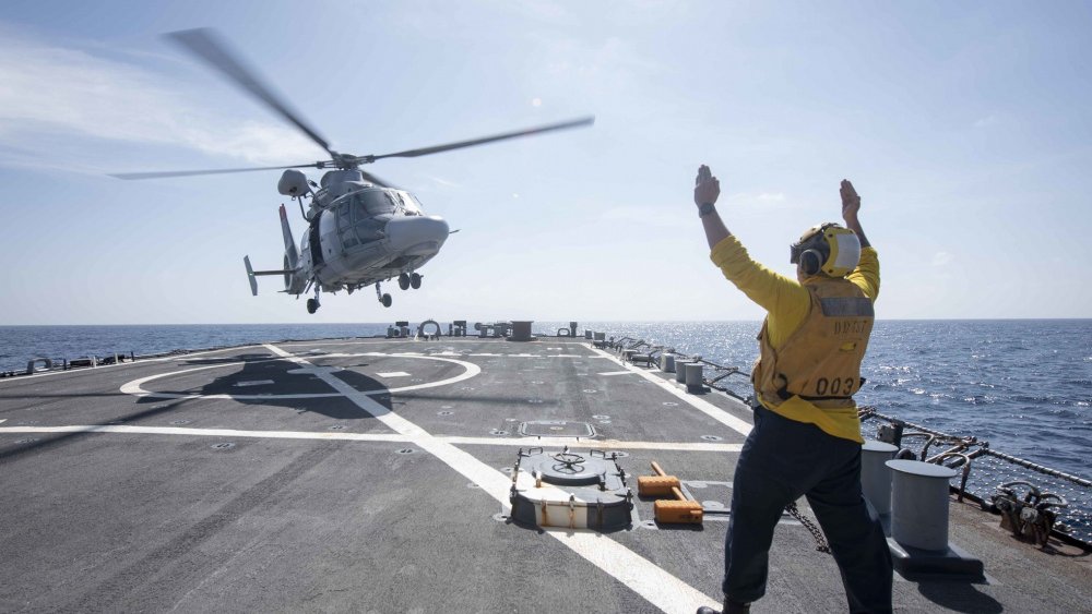 USAfricaCommand's tweet photo. Fair winds and following seas to the crew of @TheCVN69 Carrier Strike Group after last week completing #LightningHandshake, a maritime exercise with the Royal #Moroccan Navy &amp; Air Force to address security concerns and increase stability in the region.
https://t.co/jBEL7W8elr https://t.co/rCKWKMzLtL