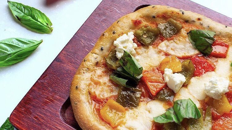 CafeReset's tweet photo. Our Seeded Multigrain Sourdough is packed with goodness, topped with the freshest vegetables and cheeses. Absolutely delicious!

#CafeReset #SourdoughBread #MultigrainBread https://t.co/7dvyeqQ6kh