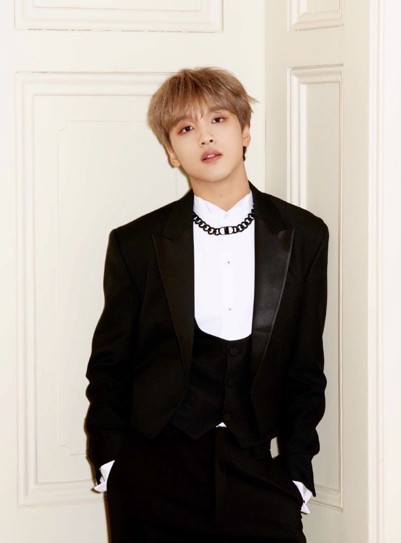 huangstagram's tweet photo. boom haechan was a fever dream #sfsspace https://t.co/3Pjh4FiaTF