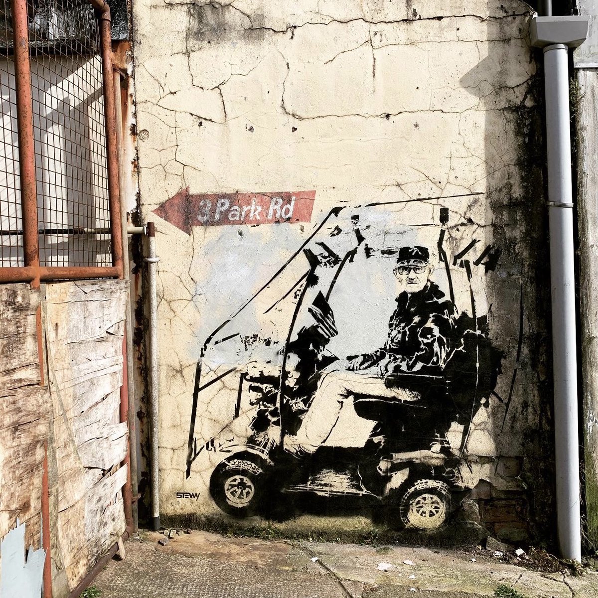 stewysstencils's tweet photo. STEWY-Ken-Local icon series, Bristol #02 #bristolreclamation @bristol_reclamation @stewystencils #stewystencils #stewy #southville #bedminster #BS3 #Bristol @wearebs3 #northst #wearebs3 #bristol247 @bristol247 @BrisOpenDoors https://t.co/n1pIe3myuC