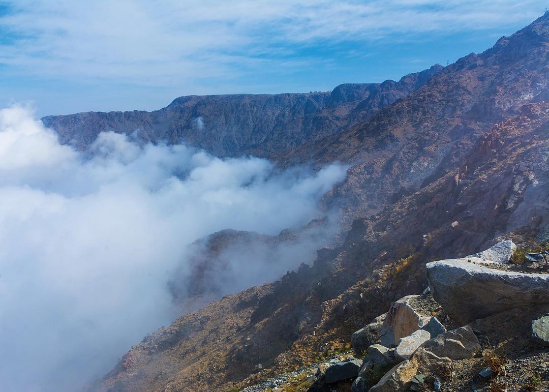 Destination_KSA's tweet photo. โOh, misty highlands, how you allure thee!โ From Taif to Al Baha all the way to Asir, the beautiful highlands of Saudi Arabia are a must-see!
To read more https://t.co/0uG5nVrpXW
-
#TryLocal #DestinationKSA #KSA https://t.co/wYDnqw63Dk