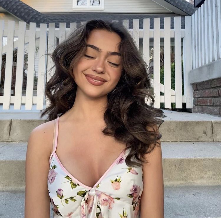 naileathinker's tweet photo. nailea’s body is perfect the way it is. she’s healthy. stop trying to compare between bodies, all bodies are perfect the way they are.
we love you nai, u are strong! we hope you don’t get affected with this :( https://t.co/xXh1hJ1Ml5