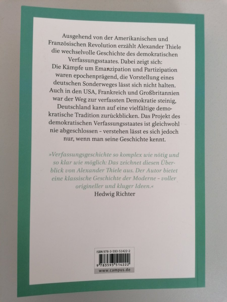 #coronaverlosung 273: Passend zum Tweet von @OHaardt freue ich mich heute meine Verfassungsgeschichte in den Topf zu werfen, die offiziell heute bei <a href="/Campusverlag/">Campus Verlag</a> erscheint. Dank an <a href="/JuetzHD/">Jürgen Hotz</a>, <a href="/RichterHedwig/">Hedwig Richter</a> und <a href="/tabnalik/">Tabea Nalik</a>. Teilnahme per RETWEET, Verlosung am Abend. Viel Glück! 😊