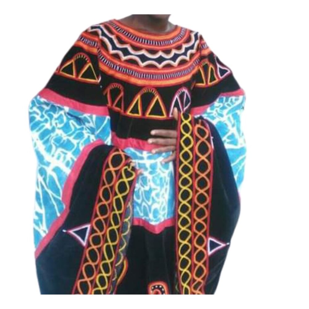 afribabah's tweet photo. How Fashion is perceived in Africa https://t.co/z7cljsbn35 https://t.co/x6w2yLwVn5