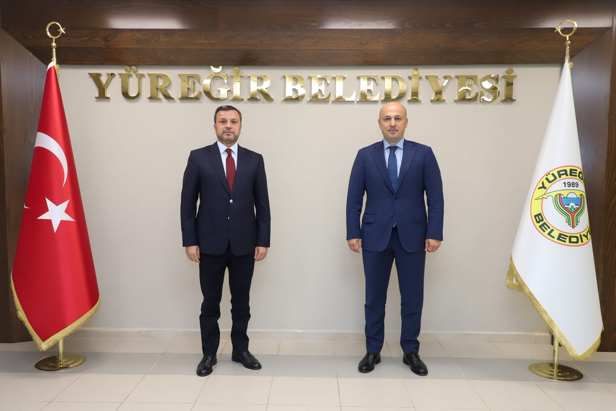 İl Sağlık Müdürümüz Dr. Halil Nacar ile Yamaçlı Diş Hastanesi'nin protokolünü imzaladık. Yüreğir'imize ve Yüreğirli hemşehrilerimize hayırlı olsun.