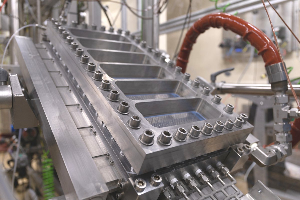 Creaflow is featured in a brand new article about their innovative and scalable HANU™ flow reactors for photochemistry.

creaflow.be/news/innovatie…
