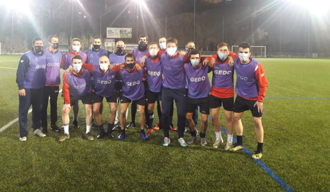 Siguetuliga's tweet photo. ¡Varios clubes lograron su clasificación para el playoff de ascenso a 2ª RFEF el pasado fin de semana! Entre ellos, @UCCeares, @UDAlzira, @CD_Arenteiro y @PasaiaKEoficial 

¡Enhorabuena! 👏👏👏

https://t.co/mAMksnQlTs https://t.co/tDSEhhrPCg