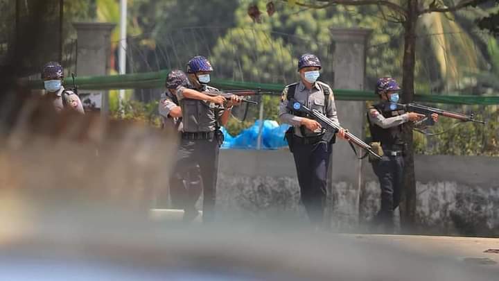 We can't do anything! Where is Justice for us! We want Democracy

#WhatsHappeningInMyanmar 
#Mar10Coup